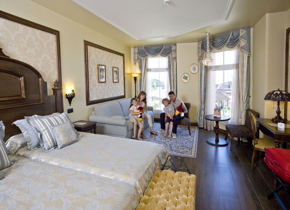 Portaventura Hotel Lucy'S Mansion - Includes Unlimited Access & Express Wristband To Portaventura Park & Ferrari Land Salou Zewnętrze zdjęcie